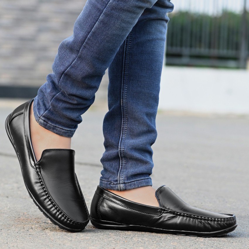 Men Loafers: Buy Branded Loafers for Men Online in India