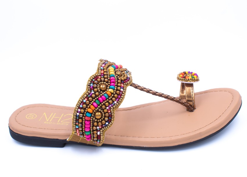 Flat sandals in discount flipkart