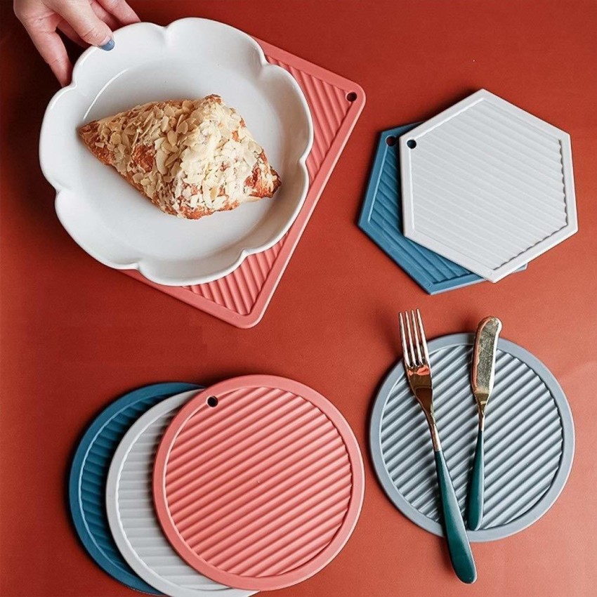 https://rukminim2.flixcart.com/image/850/1000/kq43iq80/coaster/q/o/t/silicone-table-mat-silicone-trivet-non-slip-kitchen-table-pad-original-imag4757hjsbrfdj.jpeg?q=90