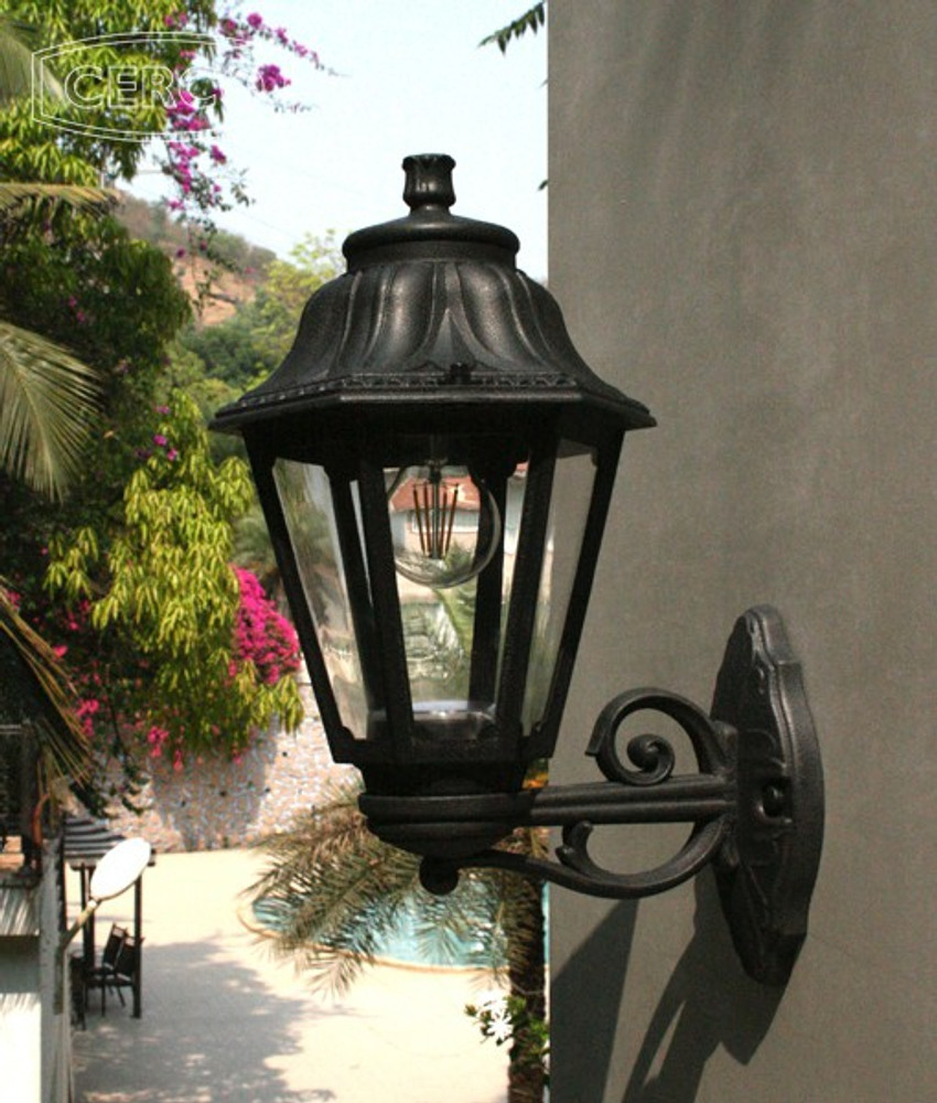 CERCO Outdoor Wall Light Black Resin with Clear Diffuser Gate