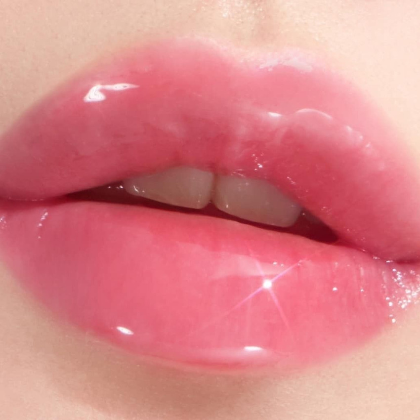 Light pink lip deals gloss