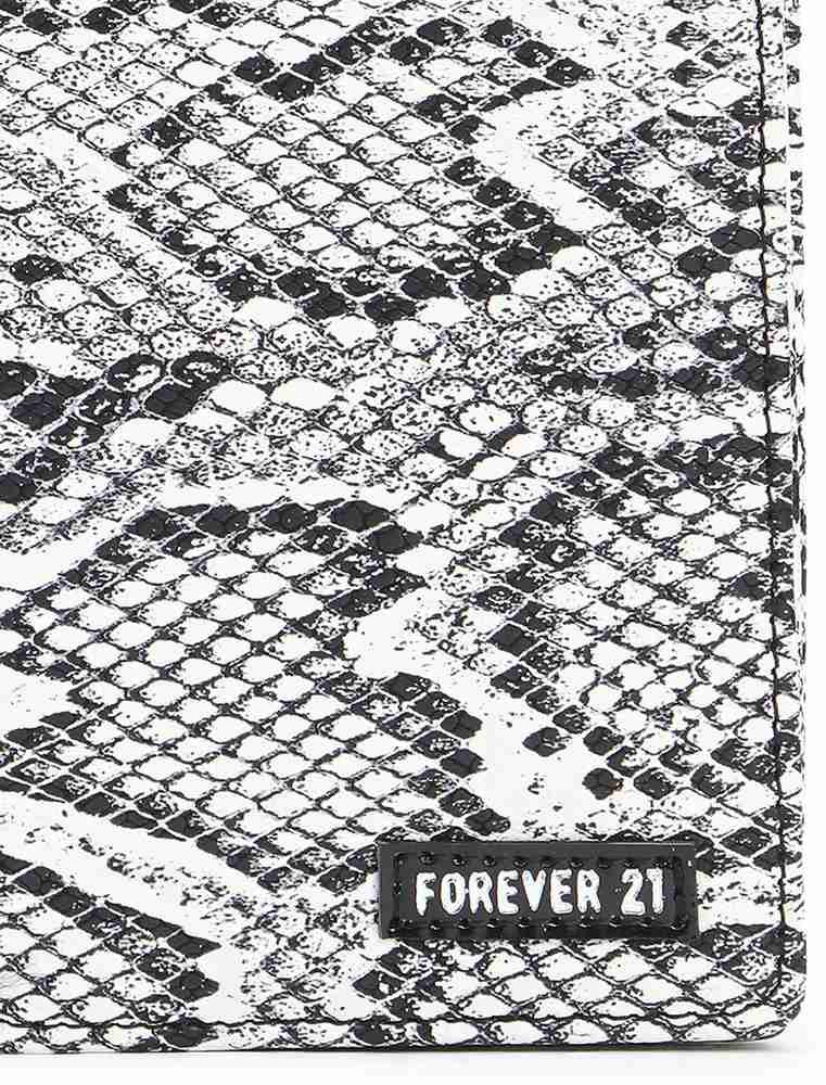 FOREVER 21 Casual Black White Clutch WHITE BLACK Price in India
