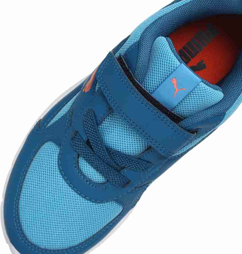 Puma kids clearance velcro shoes