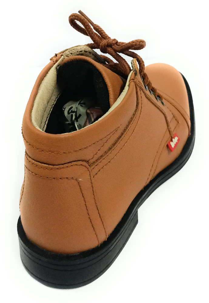 Boot shoes hot sale under 500