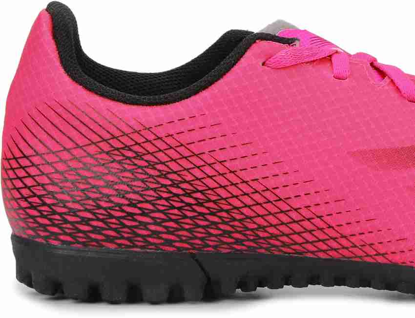 Namshi football shoes discount