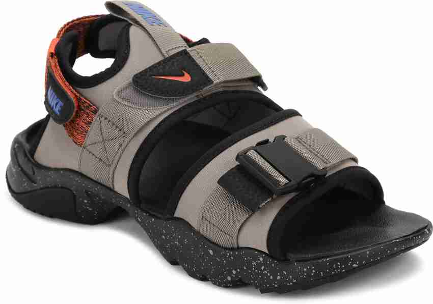 Nike best sale sandals adjustable