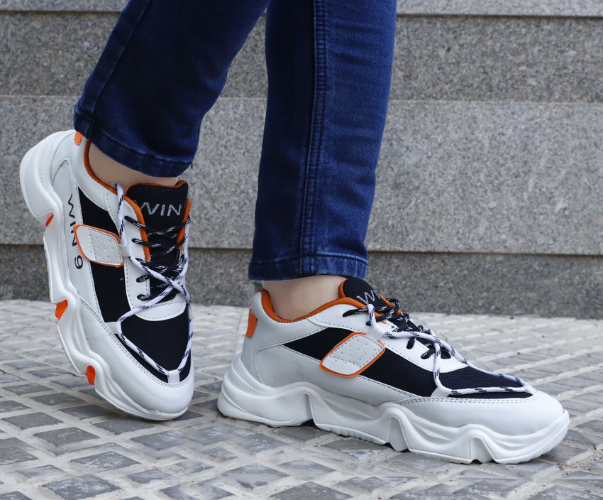 Sport shoes deals trend 2019