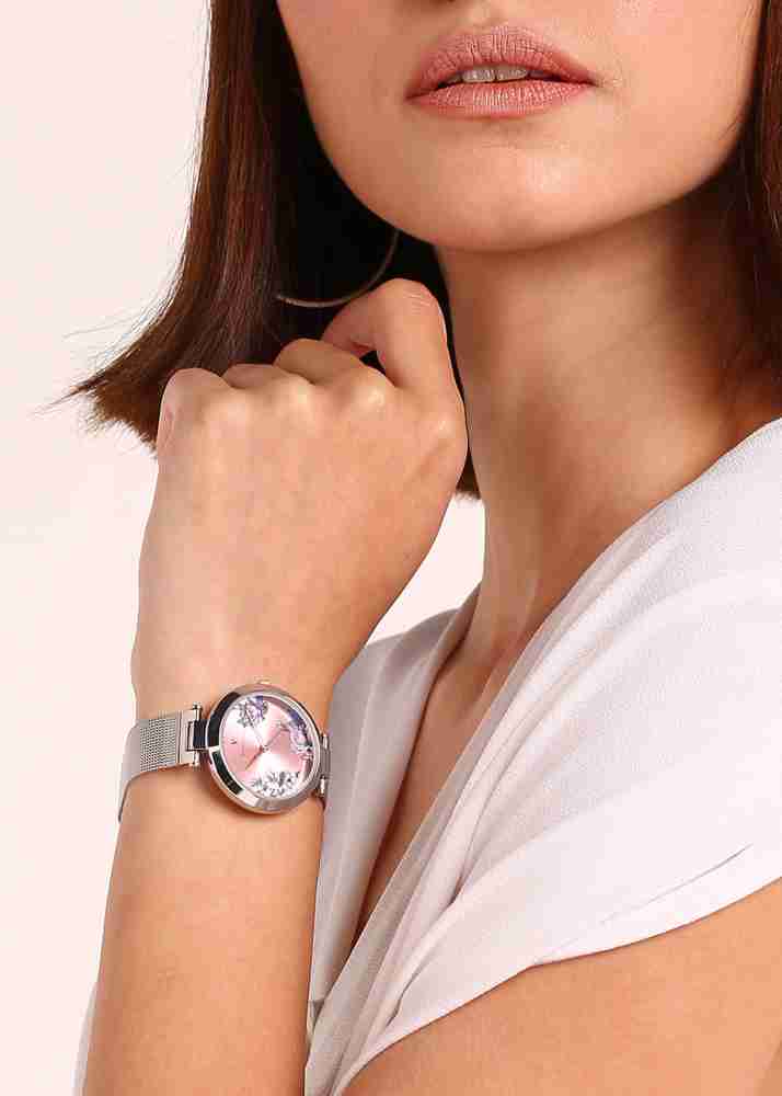 Van heusen wrist online watches