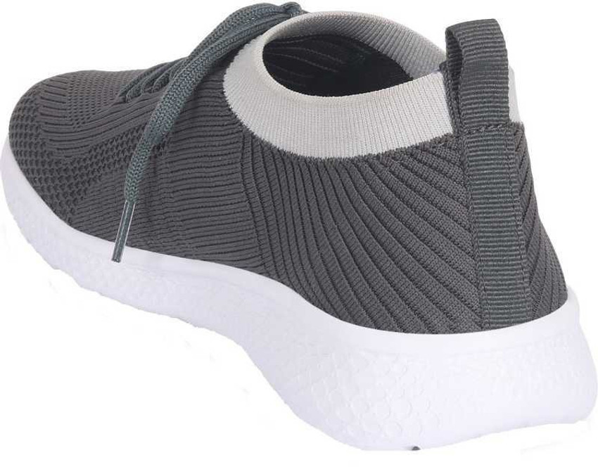 Metronaut canvas shoes top
