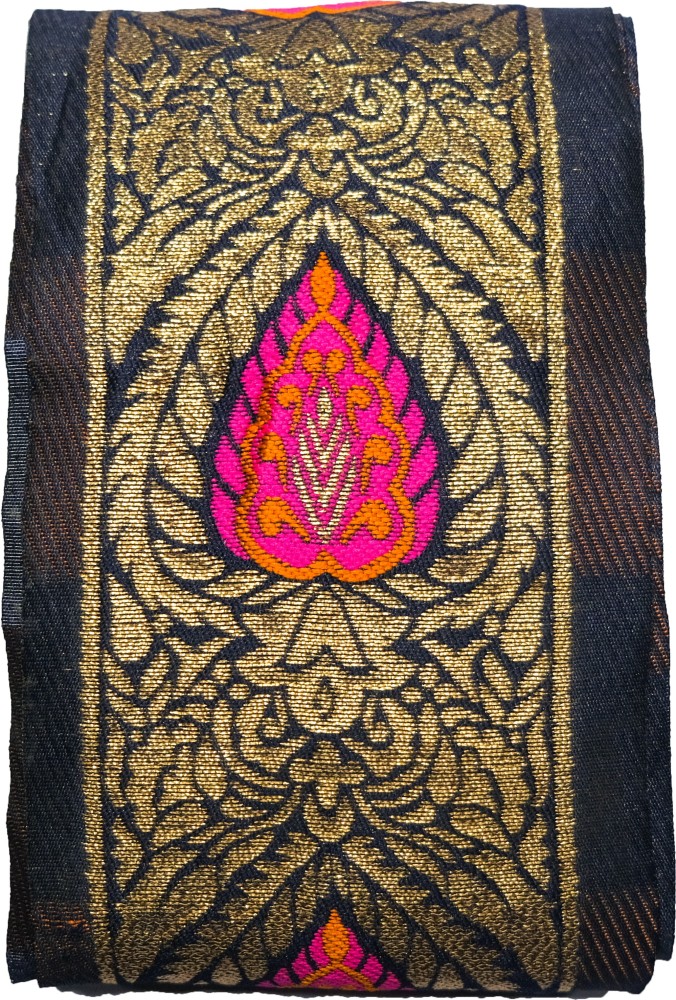 Black Velvet lace with Beautiful Design (Pack of 9 Meter, Width=3inch) Used  in Many Purposes Such as Saree, Suit, lhenega. : : Clothing &  Accessories