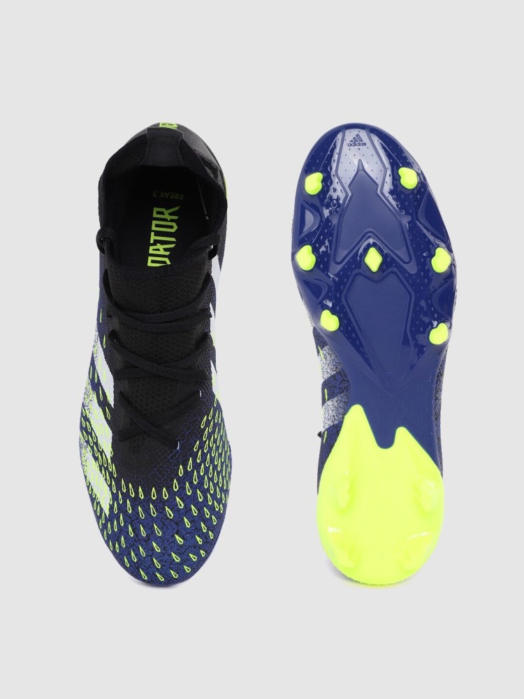 Lime green store adidas predators