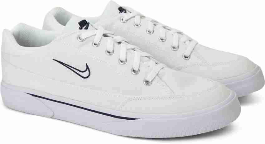 Nike sb gts supreme on sale white