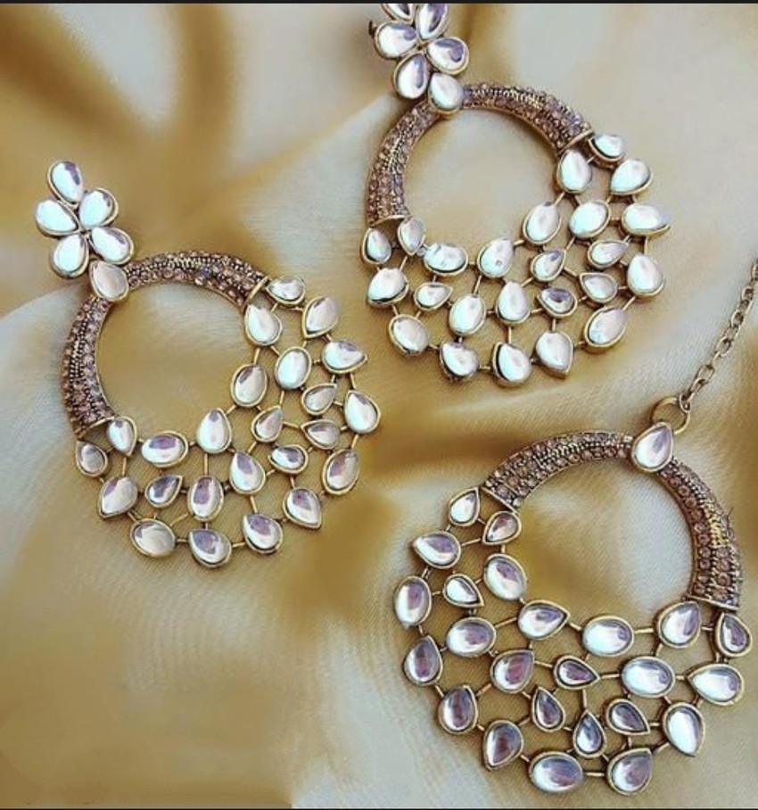 Maang tikka with earrings flipkart hot sale