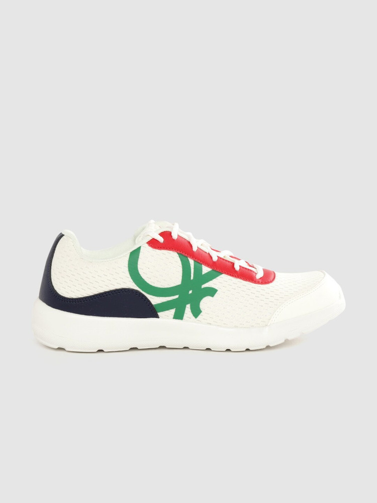 Benetton green shoes store