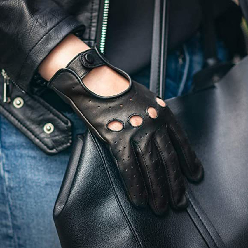 Car driving cheap gloves online india