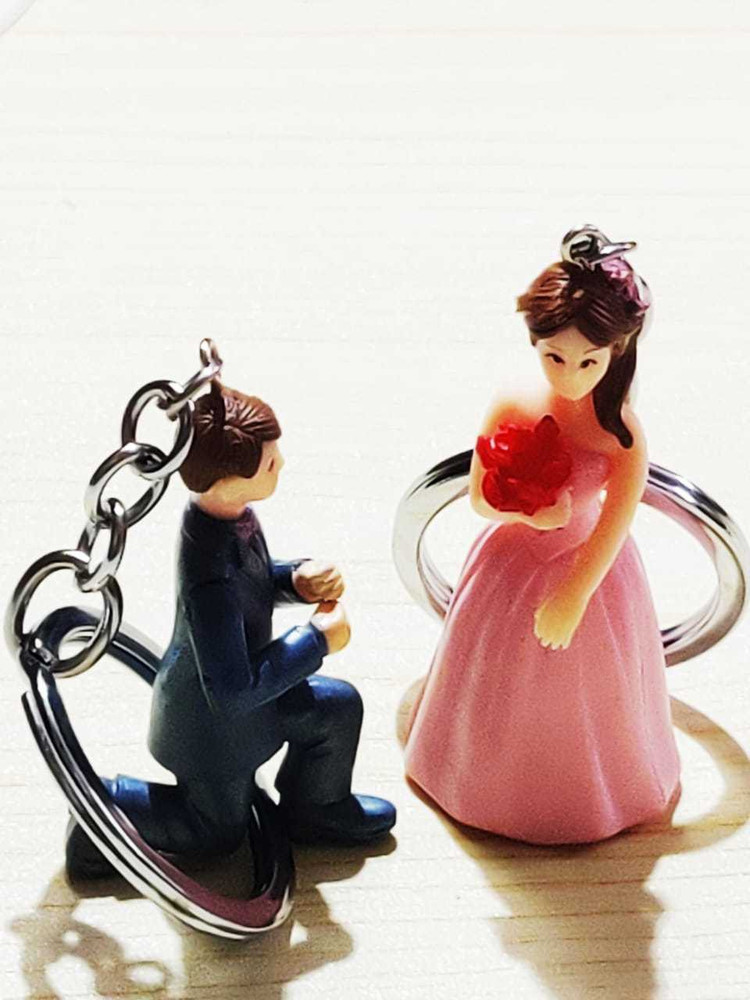 Priceless Deals Romantic Bride Groom Dolls Keychain for Couple