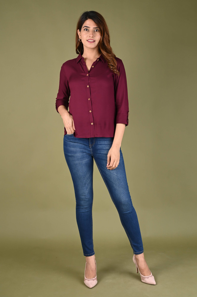 Maroon top hotsell with jeans
