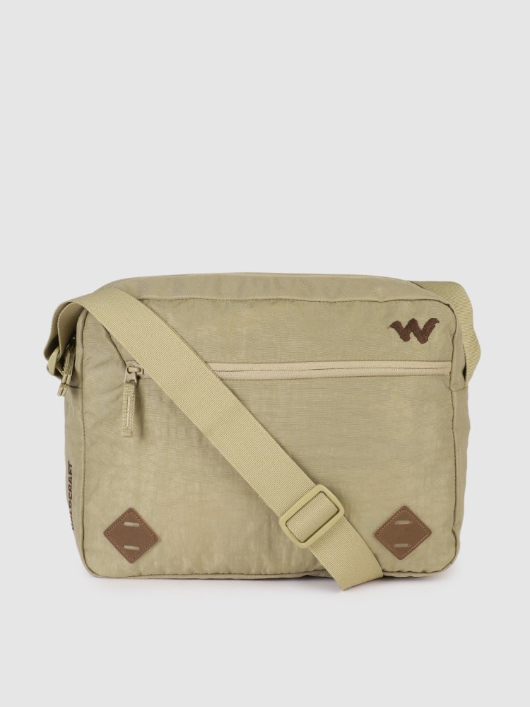 Wildcraft on sale messenger bags