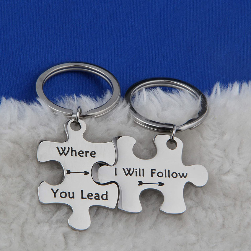 Puzzle keychain couple top