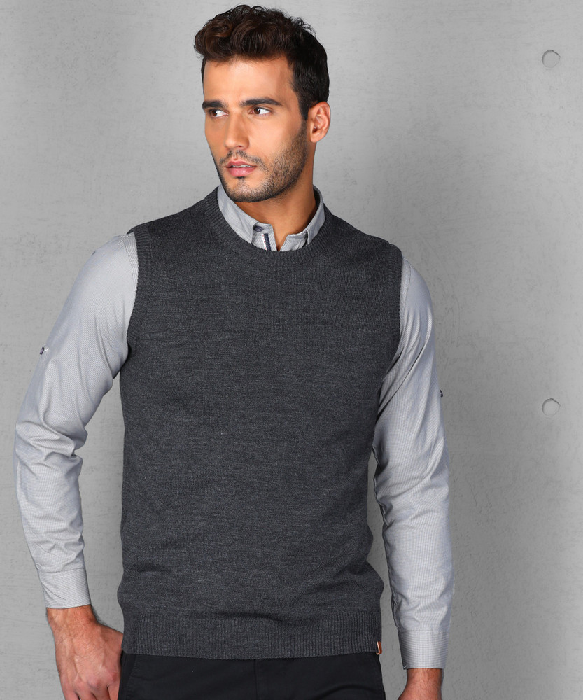 Round neck sleeveless sweater new arrivals