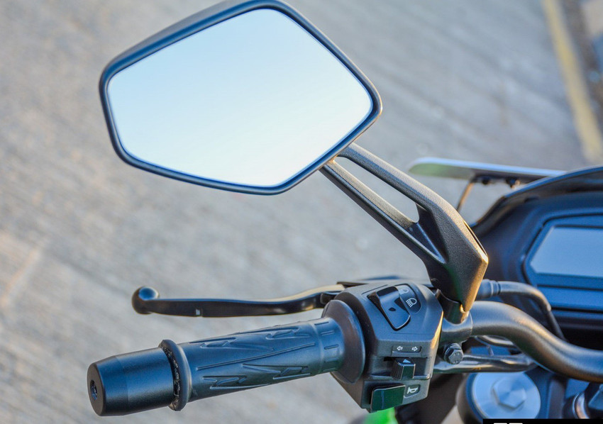 greygator Manual Rear View Mirror For Yamaha HM Hero Honda KTM Royal Enfield Yamaha Universal For Bike Suzuki Mahindra Appache RTR 160 Appache RTR 180 Avenger 220 DTS i CB Twister CB Shine