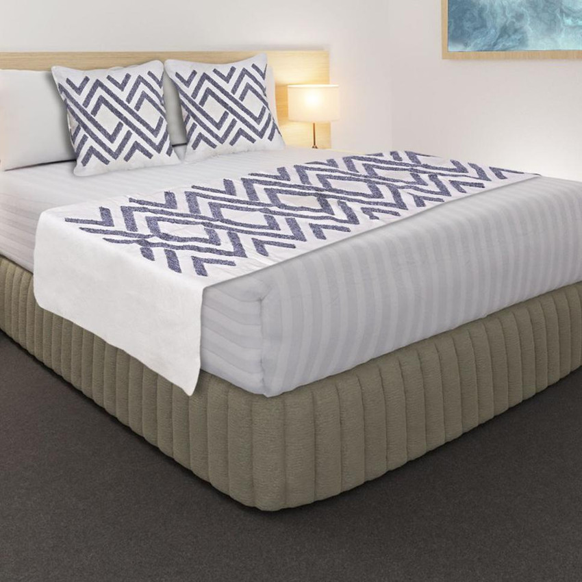Bed runner best sale and pillow set