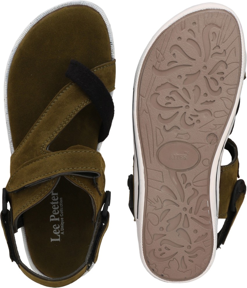 Lee store green sandals