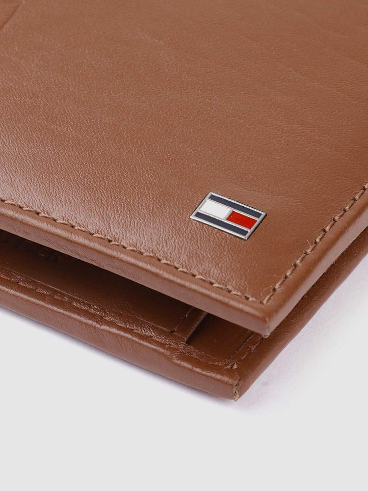 Tommy hilfiger deals wallets flipkart