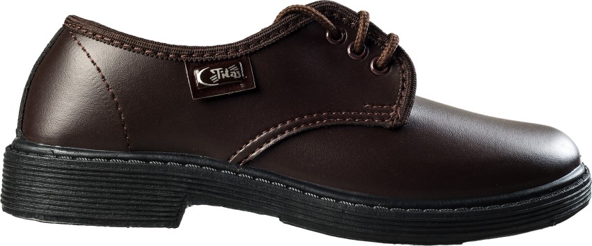 Jd boys 2025 school shoes