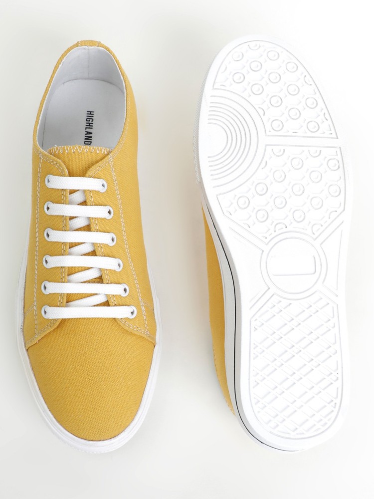 Yellow on sale shoes 219