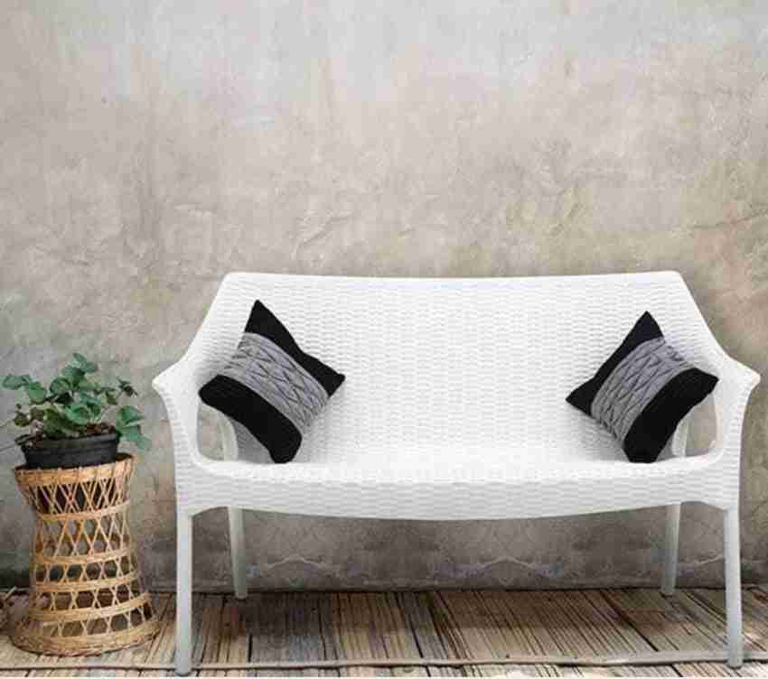Plastic chair 3 seater outlet