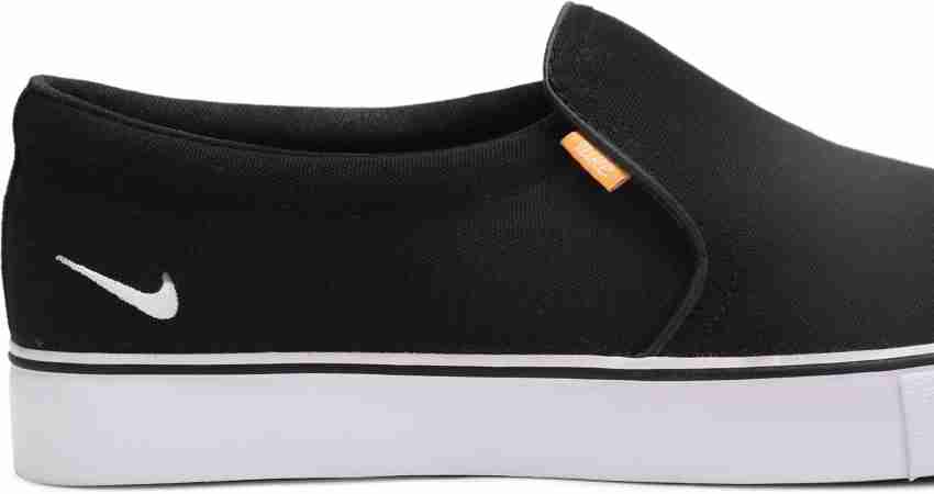 Nike court royale store slip on womens