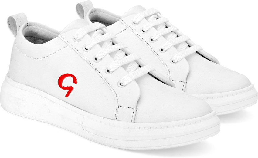 Giorgio deals sneakers wit