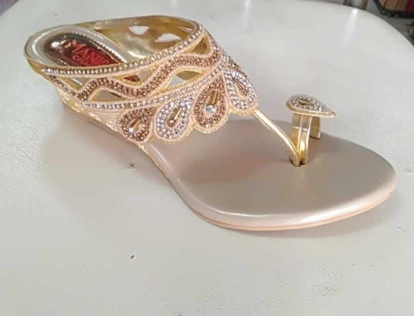 Manisha chappal online