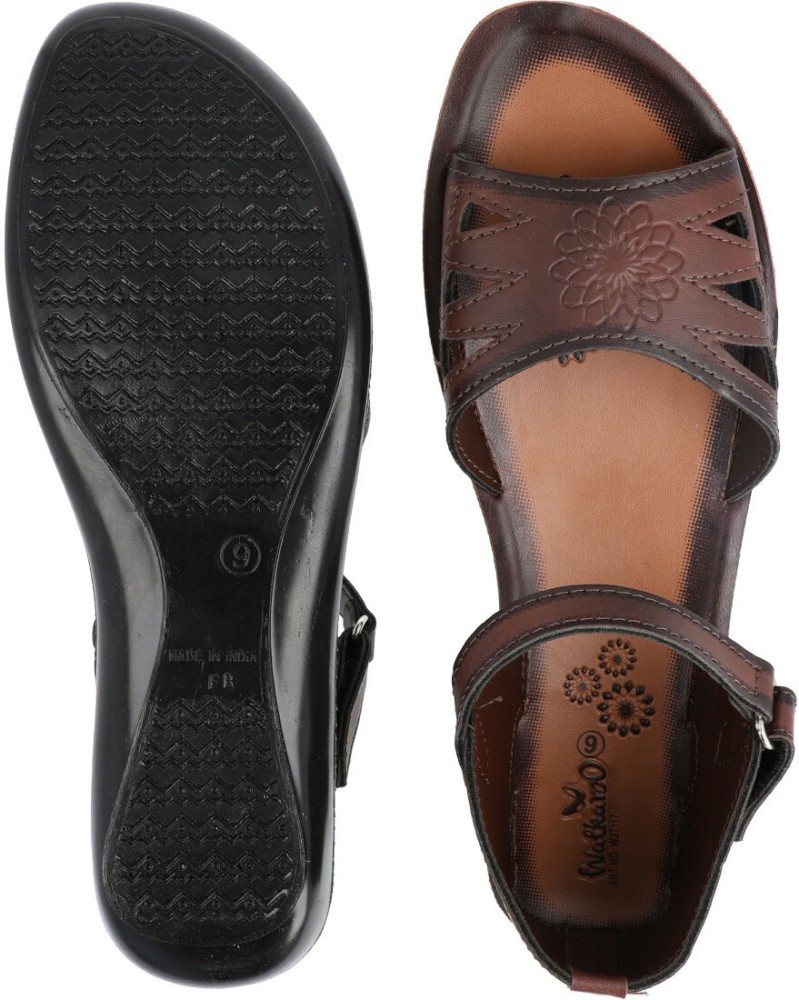 Earth cahoon online sandals