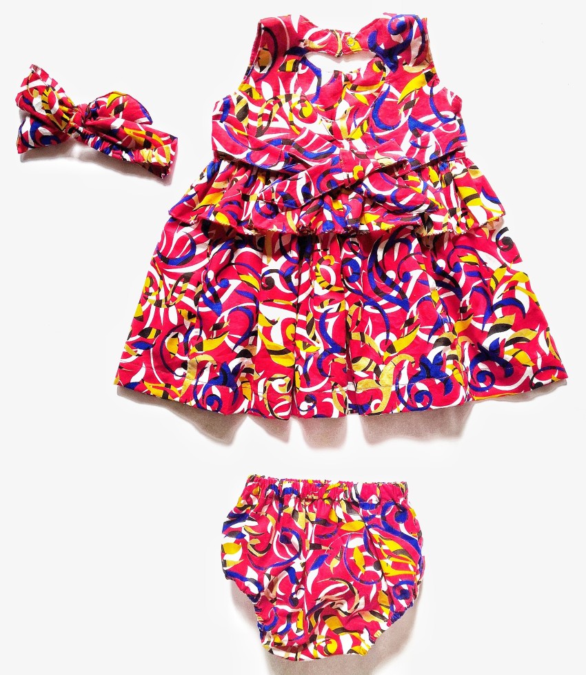 Baby frock with outlet hair band