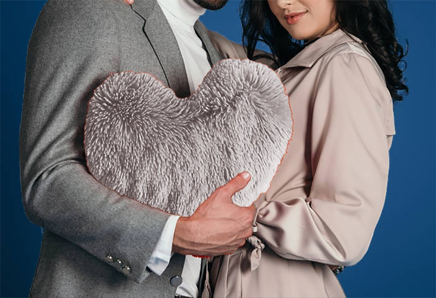 Heart pillow gift online