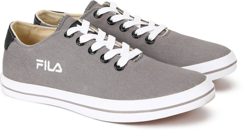 Fila canvas sales shoes price