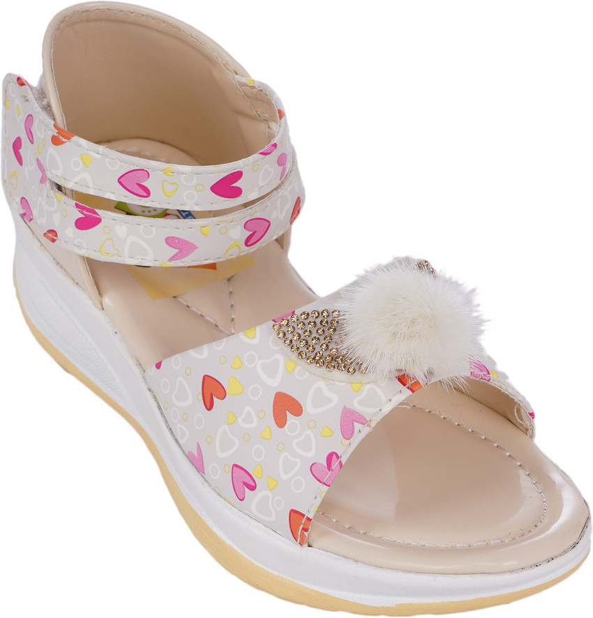 Strappy sandals 218 hotsell