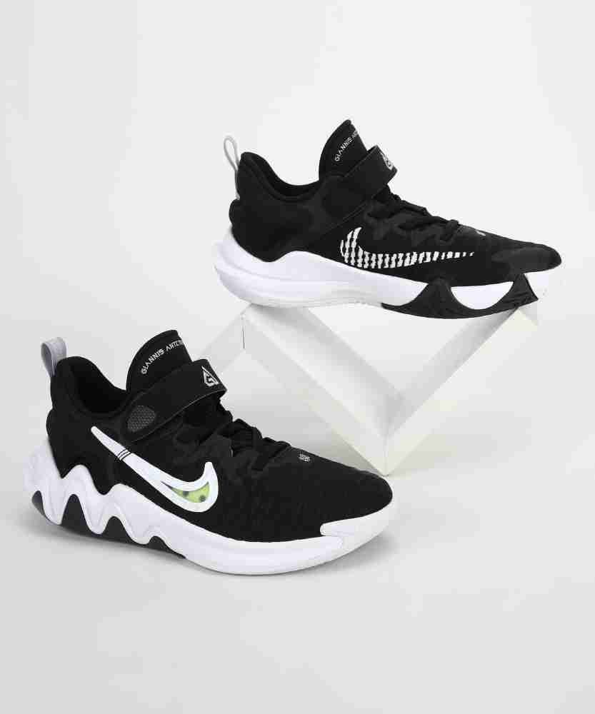 Nike velcro basketball outlet shoes