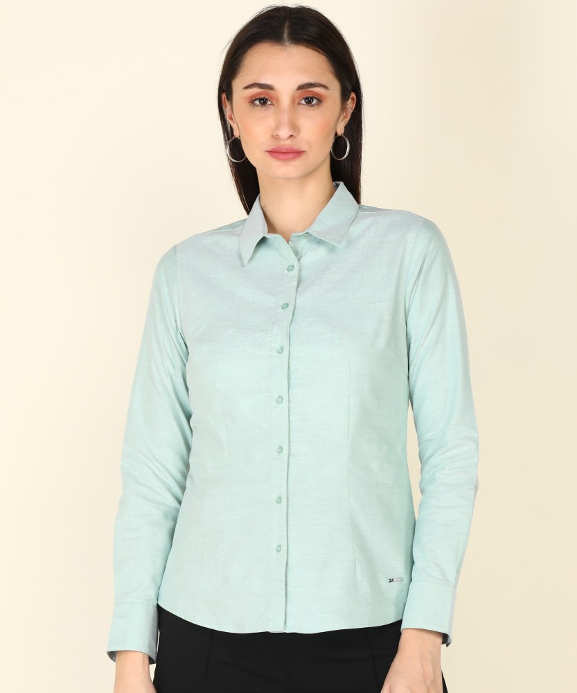 Van heusen women's 2025 solid formal shirt