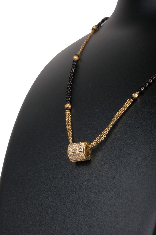 Simple sober mangalsutra designs top