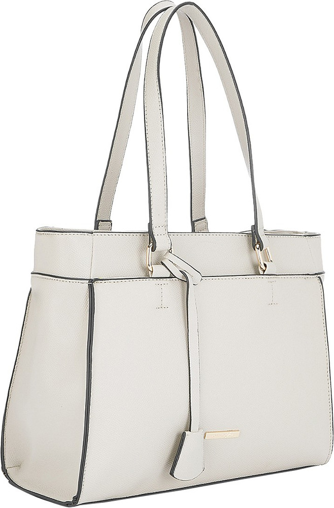 Pantaloons ladies bags outlet