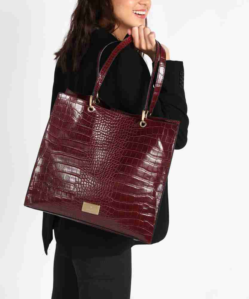 Van heusen satchel online bag