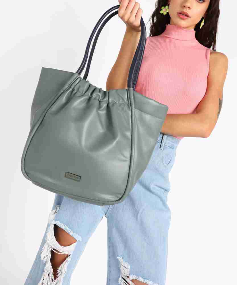 Van heusen tote online bag