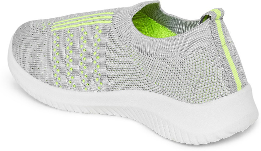 Pantaloons outlet women shoes