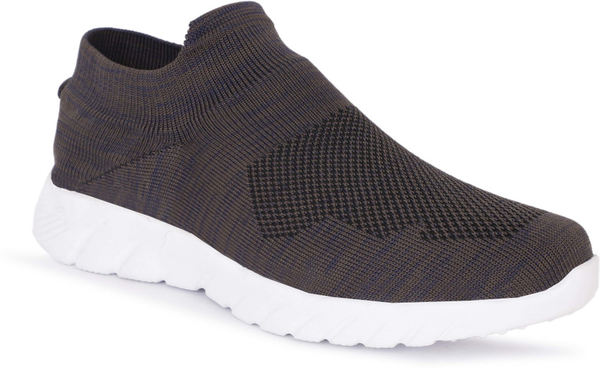 S sale sport shoes