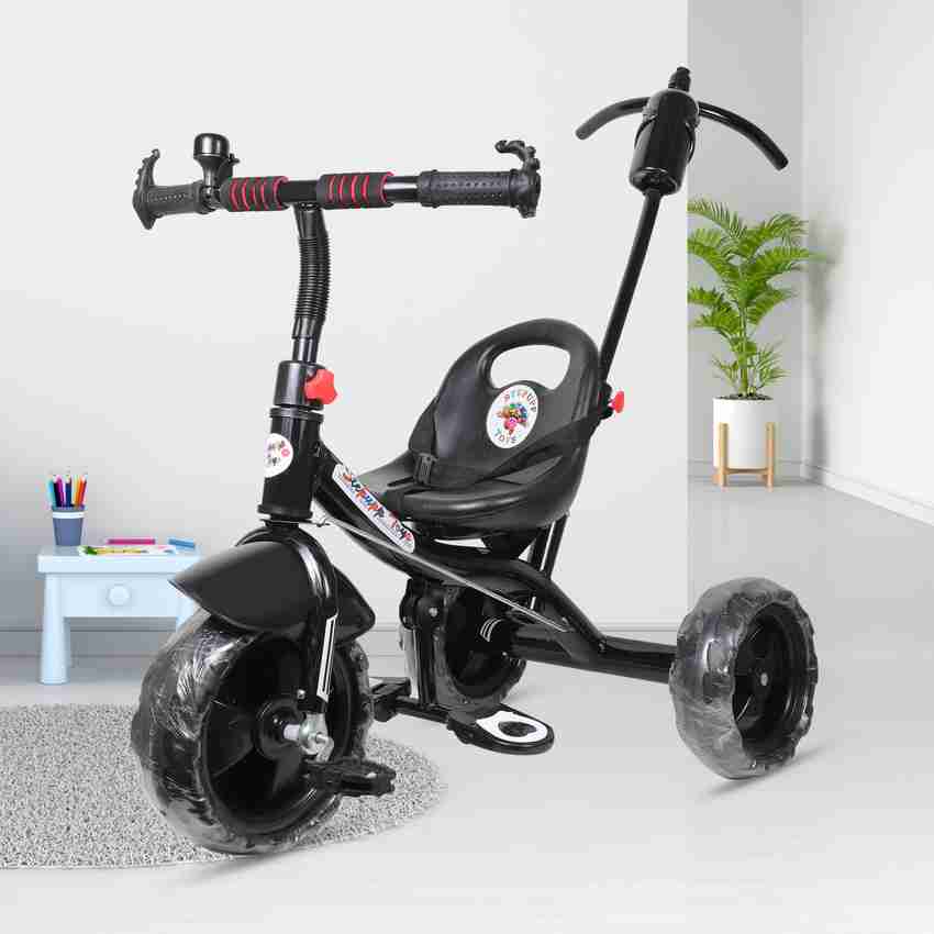 Tricycle seat clearance with backrest