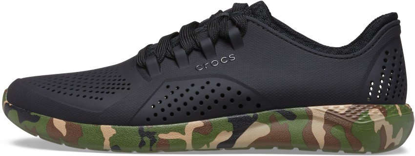 Crocs tennis shoes online camo bottom