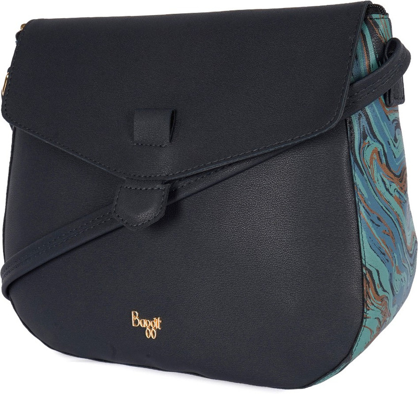 Flipkart store baggit clutch